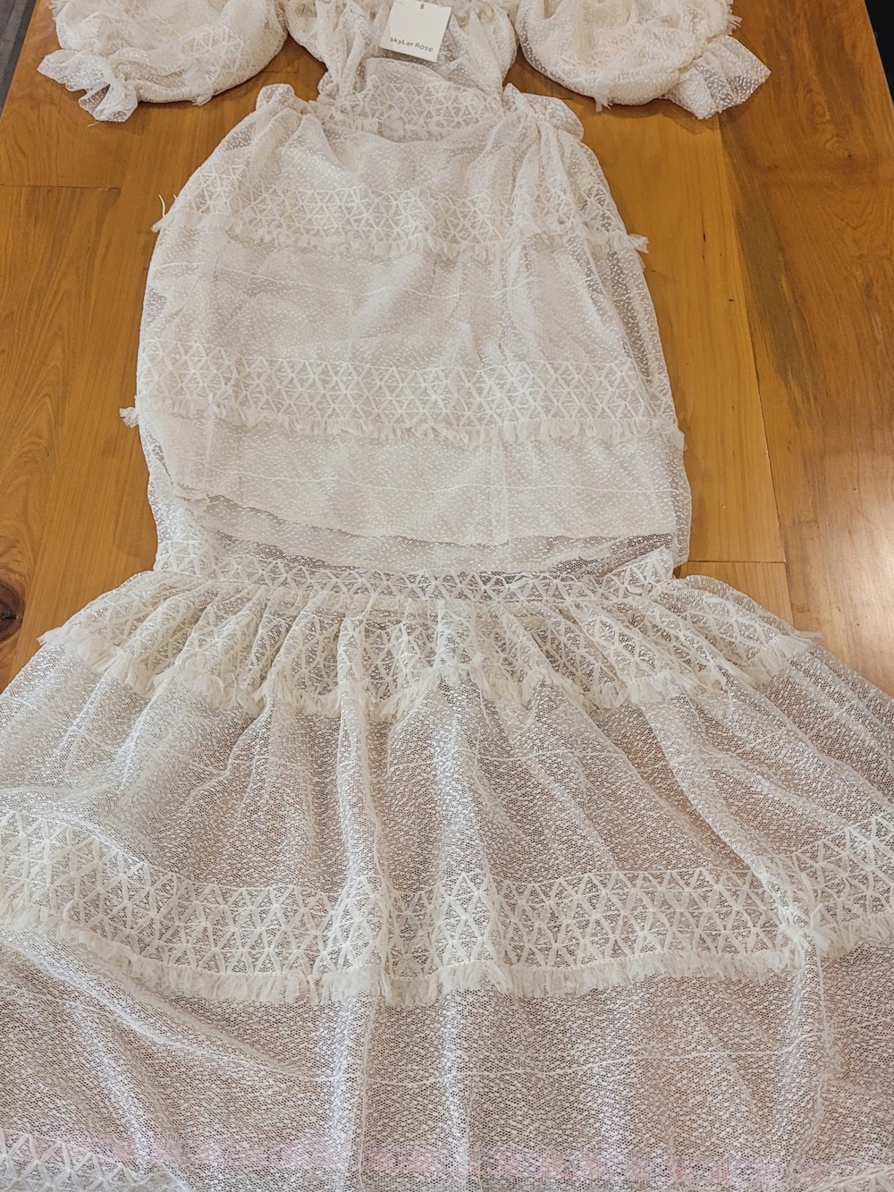 Boho Off-Shoulder White Lace Maxi Dress with Cutout Waist - Picture 8 of 10